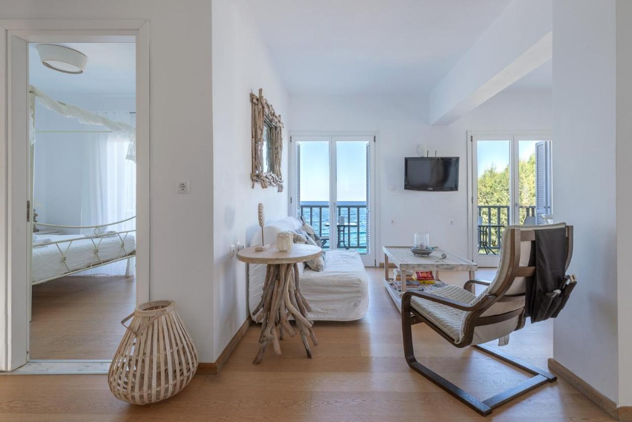 Uno Luxury Apartment With Sea View Livadia  Exteriér fotografie
