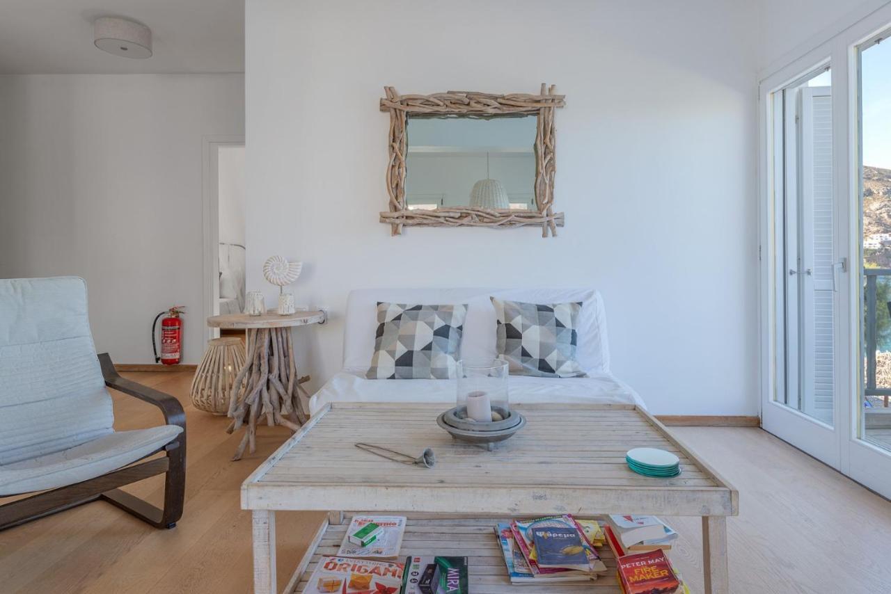 Uno Luxury Apartment With Sea View Livadia  Exteriér fotografie